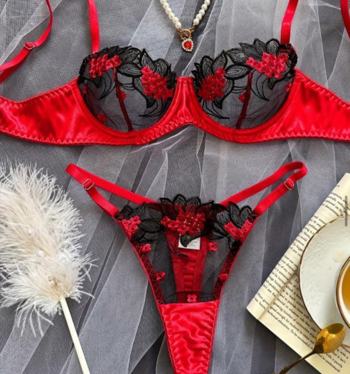 Midnight scarlet bloom set